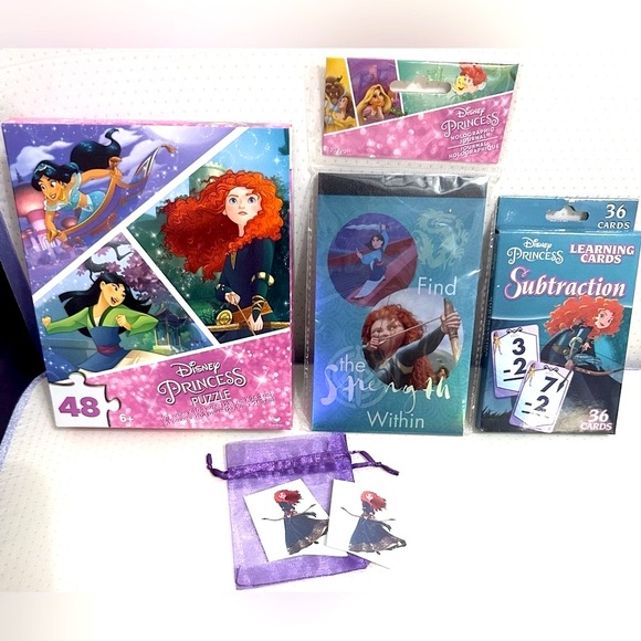 Disney Merida Gift Bundle 🏹 - Picture 3 of 12